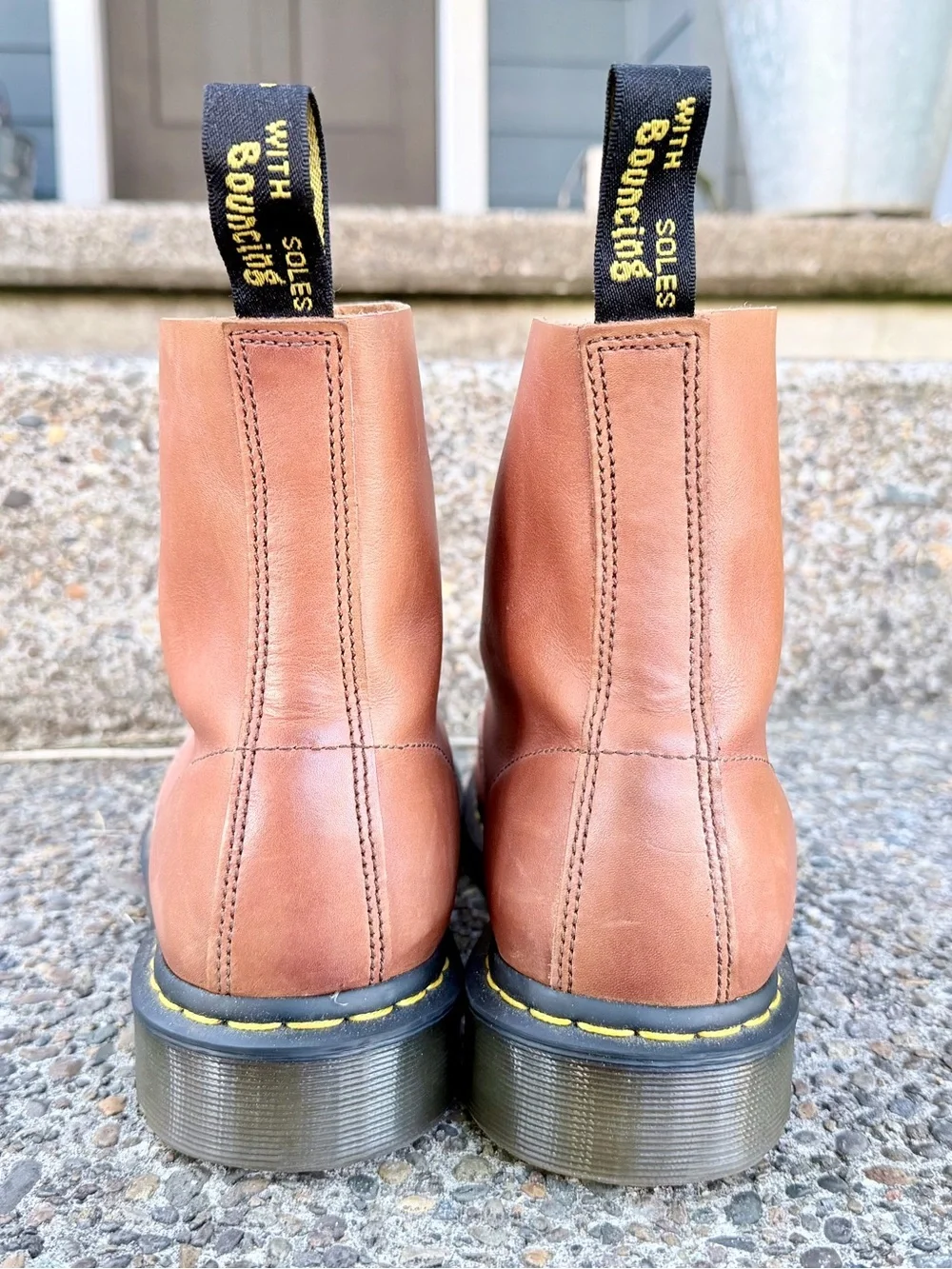 Dr. Martens 1460 Men’s Brown Leather 8-Eye Lace-Up Boots